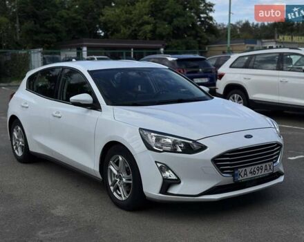Белый Форд Фокус, объемом двигателя 1.5 л и пробегом 89 тыс. км за 13900 $, фото 3 на Automoto.ua