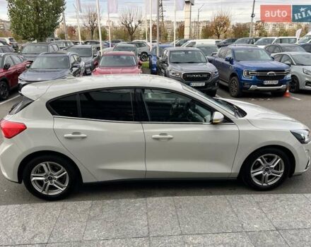 Белый Форд Фокус, объемом двигателя 1.5 л и пробегом 68 тыс. км за 15234 $, фото 7 на Automoto.ua