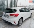 Білий Форд Фокус, об'ємом двигуна 1.5 л та пробігом 48 тис. км за 15900 $, фото 4 на Automoto.ua