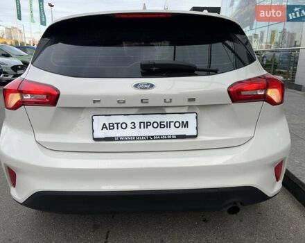 Белый Форд Фокус, объемом двигателя 1.5 л и пробегом 68 тыс. км за 15234 $, фото 5 на Automoto.ua