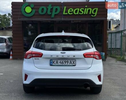 Белый Форд Фокус, объемом двигателя 1.5 л и пробегом 89 тыс. км за 13900 $, фото 5 на Automoto.ua