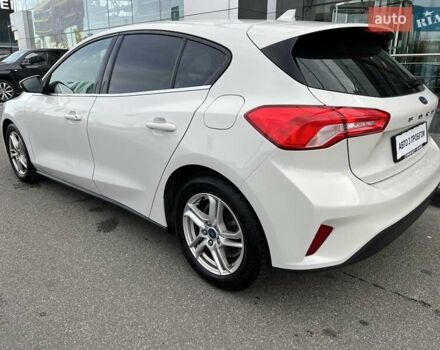 Белый Форд Фокус, объемом двигателя 1.5 л и пробегом 68 тыс. км за 15234 $, фото 4 на Automoto.ua