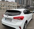 Білий Форд Фокус, об'ємом двигуна 1.5 л та пробігом 125 тис. км за 13000 $, фото 3 на Automoto.ua