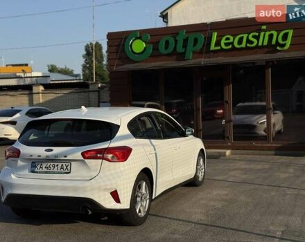 Белый Форд Фокус, объемом двигателя 1.5 л и пробегом 63 тыс. км за 14800 $, фото 4 на Automoto.ua