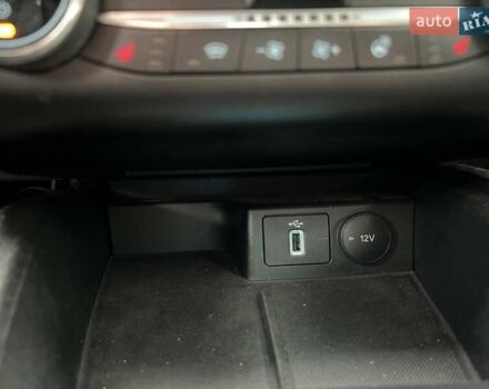 Белый Форд Фокус, объемом двигателя 1.5 л и пробегом 68 тыс. км за 15234 $, фото 28 на Automoto.ua