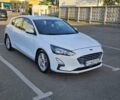 Белый Форд Фокус, объемом двигателя 1.5 л и пробегом 159 тыс. км за 14900 $, фото 1 на Automoto.ua