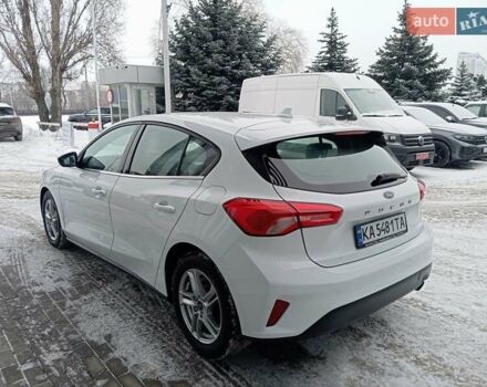 Білий Форд Фокус, об'ємом двигуна 1.5 л та пробігом 48 тис. км за 15900 $, фото 6 на Automoto.ua