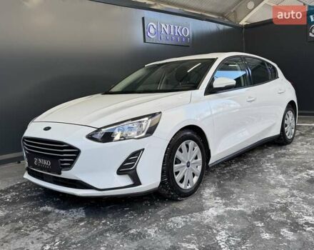 Белый Форд Фокус, объемом двигателя 1.5 л и пробегом 55 тыс. км за 15500 $, фото 3 на Automoto.ua