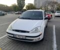 Белый Форд Фокус, объемом двигателя 2 л и пробегом 357 тыс. км за 2400 $, фото 1 на Automoto.ua