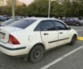 Белый Форд Фокус, объемом двигателя 2 л и пробегом 357 тыс. км за 2400 $, фото 3 на Automoto.ua