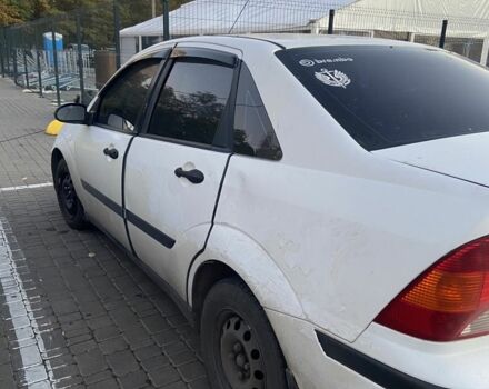 Белый Форд Фокус, объемом двигателя 2 л и пробегом 357 тыс. км за 2400 $, фото 4 на Automoto.ua