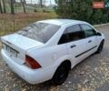 Белый Форд Фокус, объемом двигателя 1.6 л и пробегом 405 тыс. км за 2299 $, фото 6 на Automoto.ua