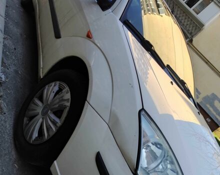 Белый Форд Фокус, объемом двигателя 1.6 л и пробегом 185 тыс. км за 3567 $, фото 8 на Automoto.ua