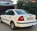 Белый Форд Фокус, объемом двигателя 1.6 л и пробегом 240 тыс. км за 3900 $, фото 6 на Automoto.ua