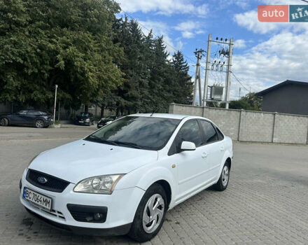 Белый Форд Фокус, объемом двигателя 1.6 л и пробегом 275 тыс. км за 2999 $, фото 14 на Automoto.ua