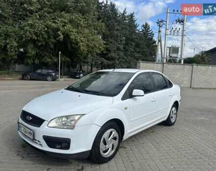 Белый Форд Фокус, объемом двигателя 1.6 л и пробегом 275 тыс. км за 2999 $, фото 7 на Automoto.ua