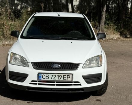 Белый Форд Фокус, объемом двигателя 1.6 л и пробегом 256 тыс. км за 4300 $, фото 1 на Automoto.ua