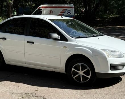 Белый Форд Фокус, объемом двигателя 1.6 л и пробегом 256 тыс. км за 4300 $, фото 3 на Automoto.ua