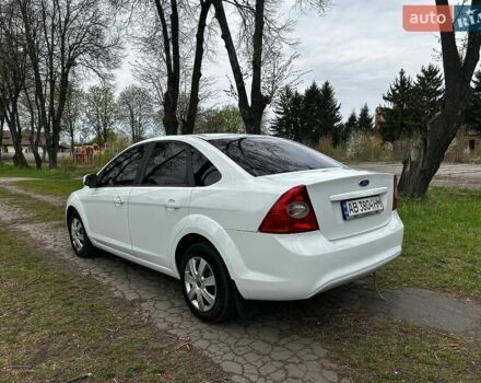 Белый Форд Фокус, объемом двигателя 1.6 л и пробегом 181 тыс. км за 4100 $, фото 4 на Automoto.ua