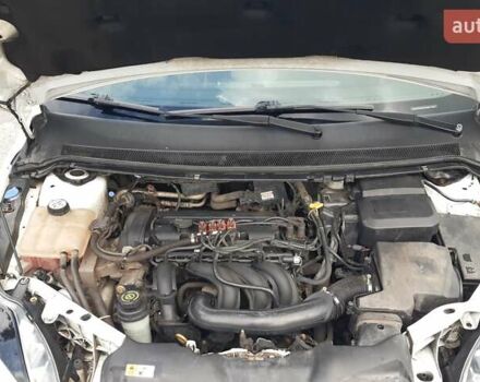 Белый Форд Фокус, объемом двигателя 1.6 л и пробегом 187 тыс. км за 5750 $, фото 22 на Automoto.ua