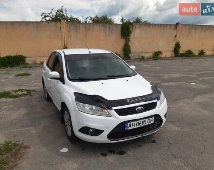 Белый Форд Фокус, объемом двигателя 1.6 л и пробегом 187 тыс. км за 5750 $, фото 1 на Automoto.ua