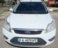 Белый Форд Фокус, объемом двигателя 1.6 л и пробегом 250 тыс. км за 5000 $, фото 1 на Automoto.ua