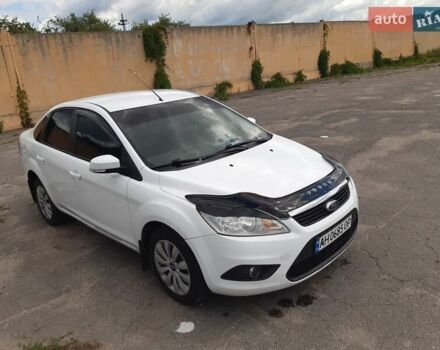 Белый Форд Фокус, объемом двигателя 1.6 л и пробегом 187 тыс. км за 5750 $, фото 6 на Automoto.ua