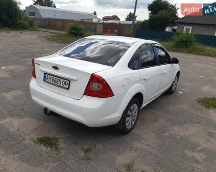 Белый Форд Фокус, объемом двигателя 1.6 л и пробегом 187 тыс. км за 5750 $, фото 7 на Automoto.ua