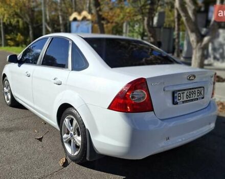 Білий Форд Фокус, об'ємом двигуна 1.6 л та пробігом 203 тис. км за 7500 $, фото 3 на Automoto.ua