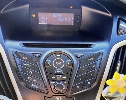 Белый Форд Фокус, объемом двигателя 2 л и пробегом 320 тыс. км за 6000 $, фото 5 на Automoto.ua