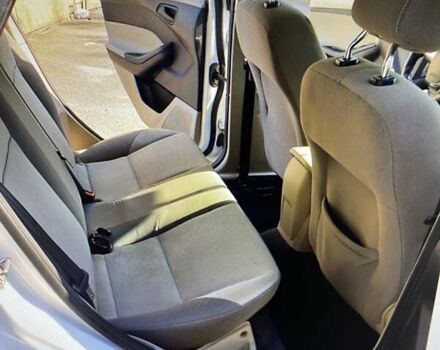 Белый Форд Фокус, объемом двигателя 2 л и пробегом 320 тыс. км за 6000 $, фото 2 на Automoto.ua