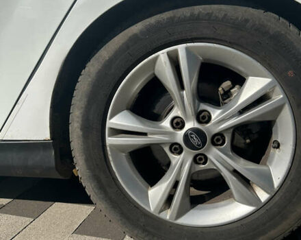 Белый Форд Фокус, объемом двигателя 1.6 л и пробегом 201 тыс. км за 6750 $, фото 11 на Automoto.ua