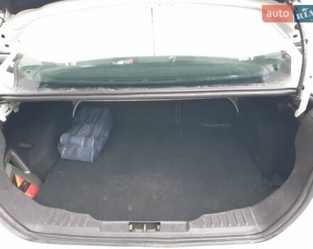 Белый Форд Фокус, объемом двигателя 1.6 л и пробегом 244 тыс. км за 6500 $, фото 9 на Automoto.ua