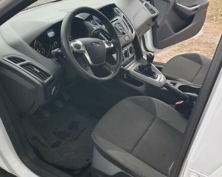 Белый Форд Фокус, объемом двигателя 1.6 л и пробегом 244 тыс. км за 6500 $, фото 15 на Automoto.ua