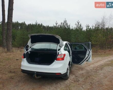 Белый Форд Фокус, объемом двигателя 1.6 л и пробегом 244 тыс. км за 6500 $, фото 6 на Automoto.ua