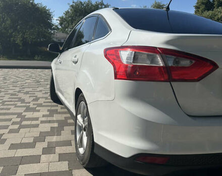 Белый Форд Фокус, объемом двигателя 1.6 л и пробегом 201 тыс. км за 6750 $, фото 2 на Automoto.ua