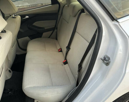 Белый Форд Фокус, объемом двигателя 2 л и пробегом 190 тыс. км за 5900 $, фото 12 на Automoto.ua