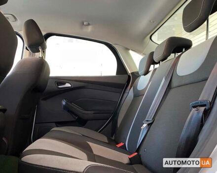 Белый Форд Фокус, объемом двигателя 1.6 л и пробегом 49 тыс. км за 10900 $, фото 12 на Automoto.ua