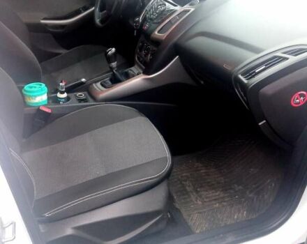 Белый Форд Фокус, объемом двигателя 1.6 л и пробегом 166 тыс. км за 7300 $, фото 5 на Automoto.ua