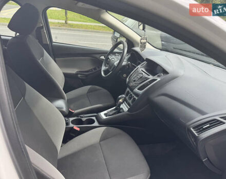 Белый Форд Фокус, объемом двигателя 2 л и пробегом 188 тыс. км за 7000 $, фото 9 на Automoto.ua