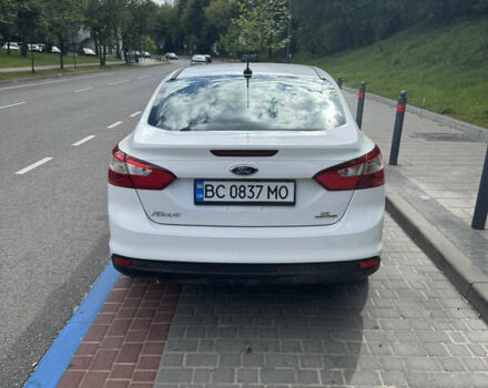 Белый Форд Фокус, объемом двигателя 2 л и пробегом 188 тыс. км за 7000 $, фото 2 на Automoto.ua