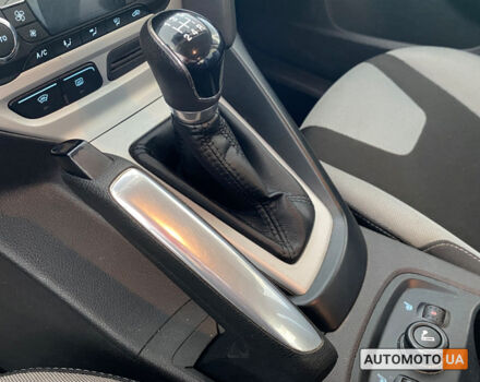 Белый Форд Фокус, объемом двигателя 1.6 л и пробегом 49 тыс. км за 10900 $, фото 15 на Automoto.ua