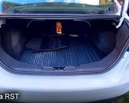 Белый Форд Фокус, объемом двигателя 2 л и пробегом 285 тыс. км за 6700 $, фото 4 на Automoto.ua