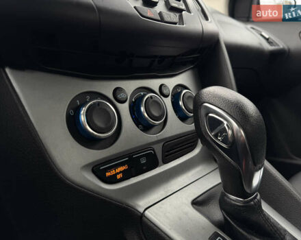 Белый Форд Фокус, объемом двигателя 2 л и пробегом 164 тыс. км за 6800 $, фото 24 на Automoto.ua