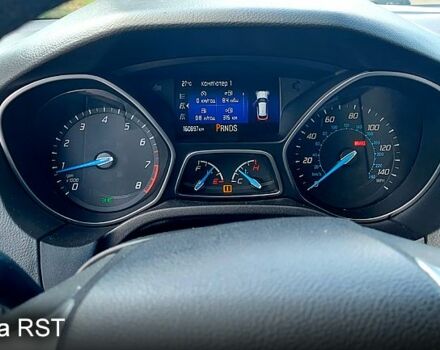 Белый Форд Фокус, объемом двигателя 2 л и пробегом 285 тыс. км за 6700 $, фото 9 на Automoto.ua