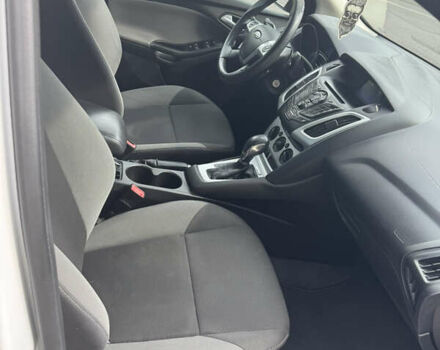 Белый Форд Фокус, объемом двигателя 2 л и пробегом 188 тыс. км за 7000 $, фото 8 на Automoto.ua