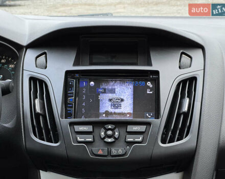 Белый Форд Фокус, объемом двигателя 2 л и пробегом 164 тыс. км за 6800 $, фото 19 на Automoto.ua