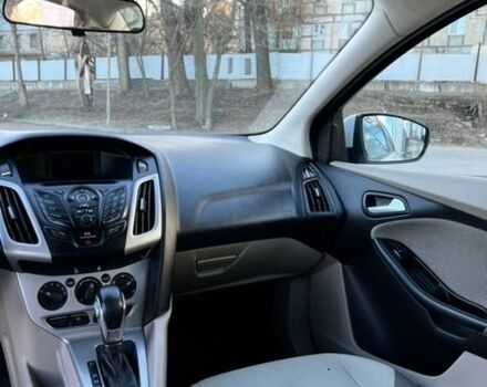 Білий Форд Фокус, об'ємом двигуна 2 л та пробігом 191 тис. км за 6800 $, фото 13 на Automoto.ua