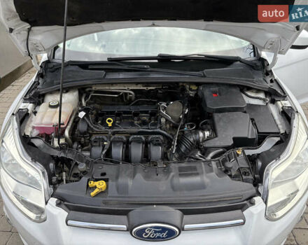 Белый Форд Фокус, объемом двигателя 2 л и пробегом 236 тыс. км за 6699 $, фото 20 на Automoto.ua
