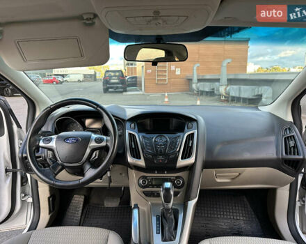 Белый Форд Фокус, объемом двигателя 2 л и пробегом 190 тыс. км за 5900 $, фото 15 на Automoto.ua